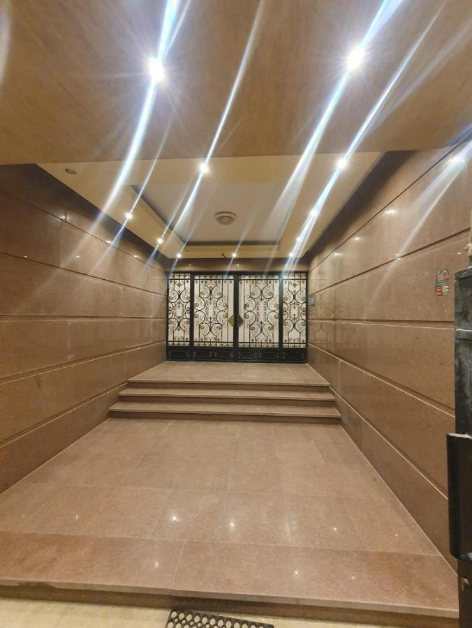 Nasr - 15minutes From Airport - Private Single With Shared Bathroom - غرفة مفردة خاصة مع حمام مشترك - Simple Privee Avec Salle De Bain Partagee - одноместный отдельный номер с общей ванной комнатой -